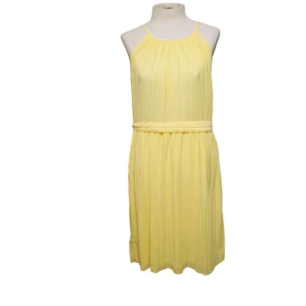 Chelsea & Violet Sun dress Size Large pleated sleeveless light yellow‎ nwt